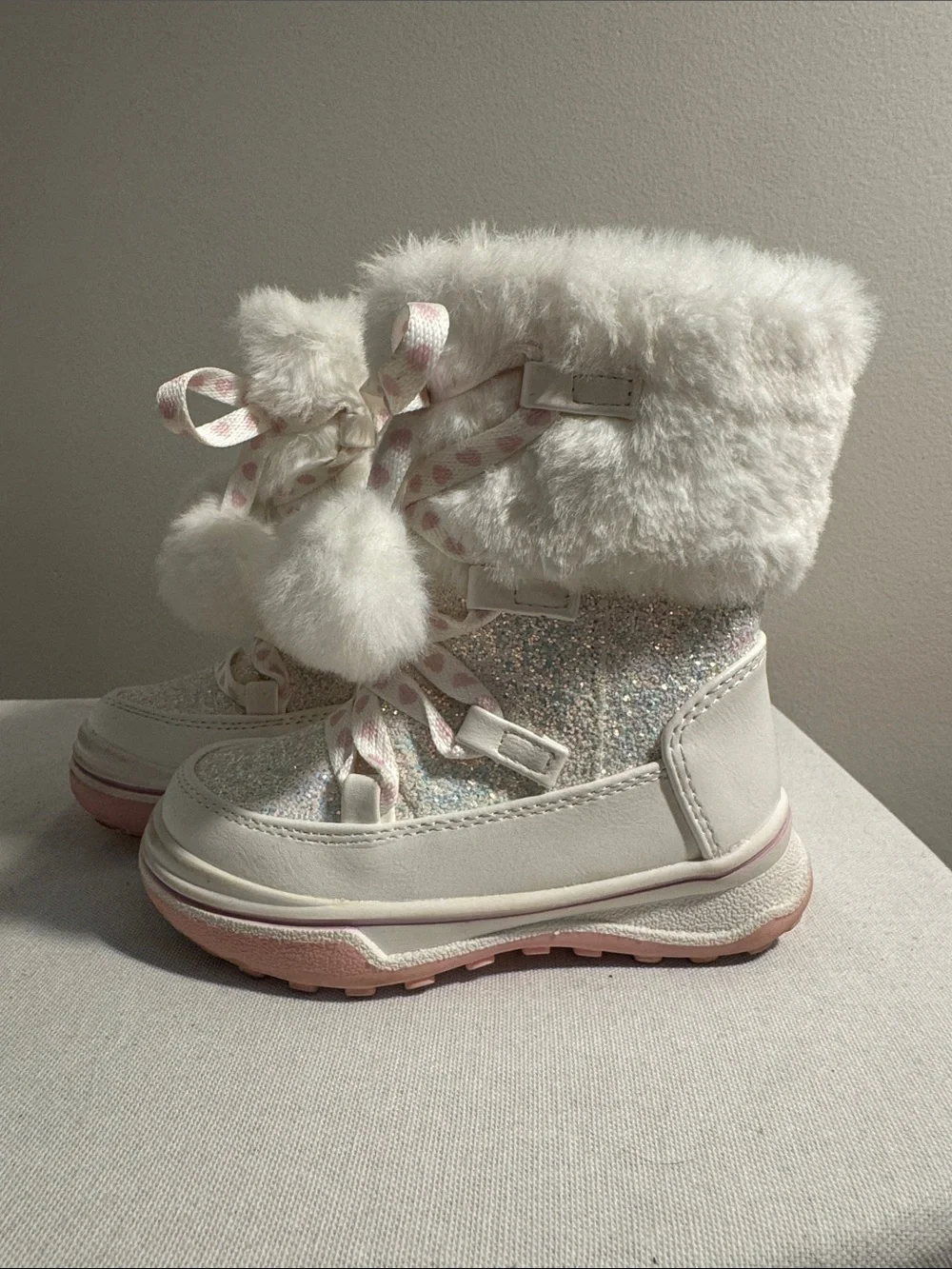 Sparkle-Faux Fur White Kids Winter Boots with Pink Accents